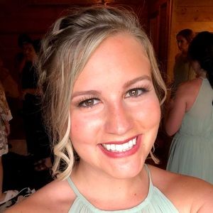 Meet your Posher, Kelly